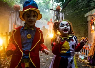 Children in Halloween costumes at Warwick Castle