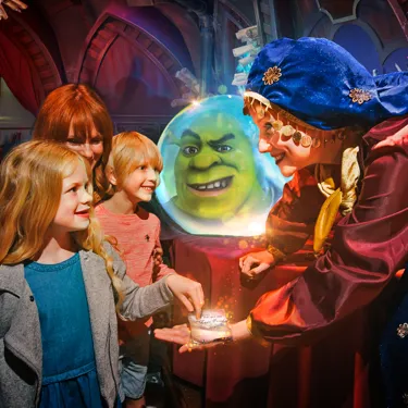 Shrek's Adventure! London Esmerelda and Children