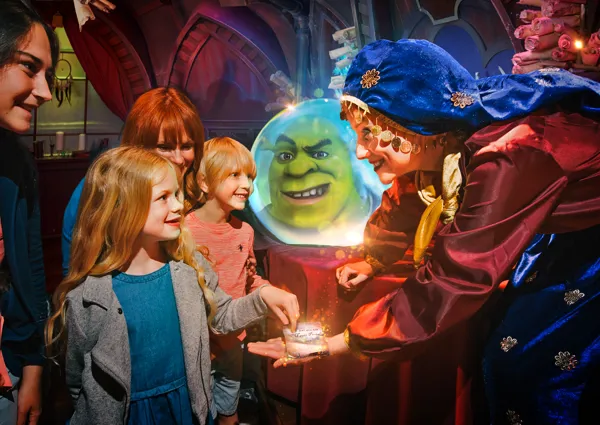 Shrek's Adventure! London Esmerelda and Children